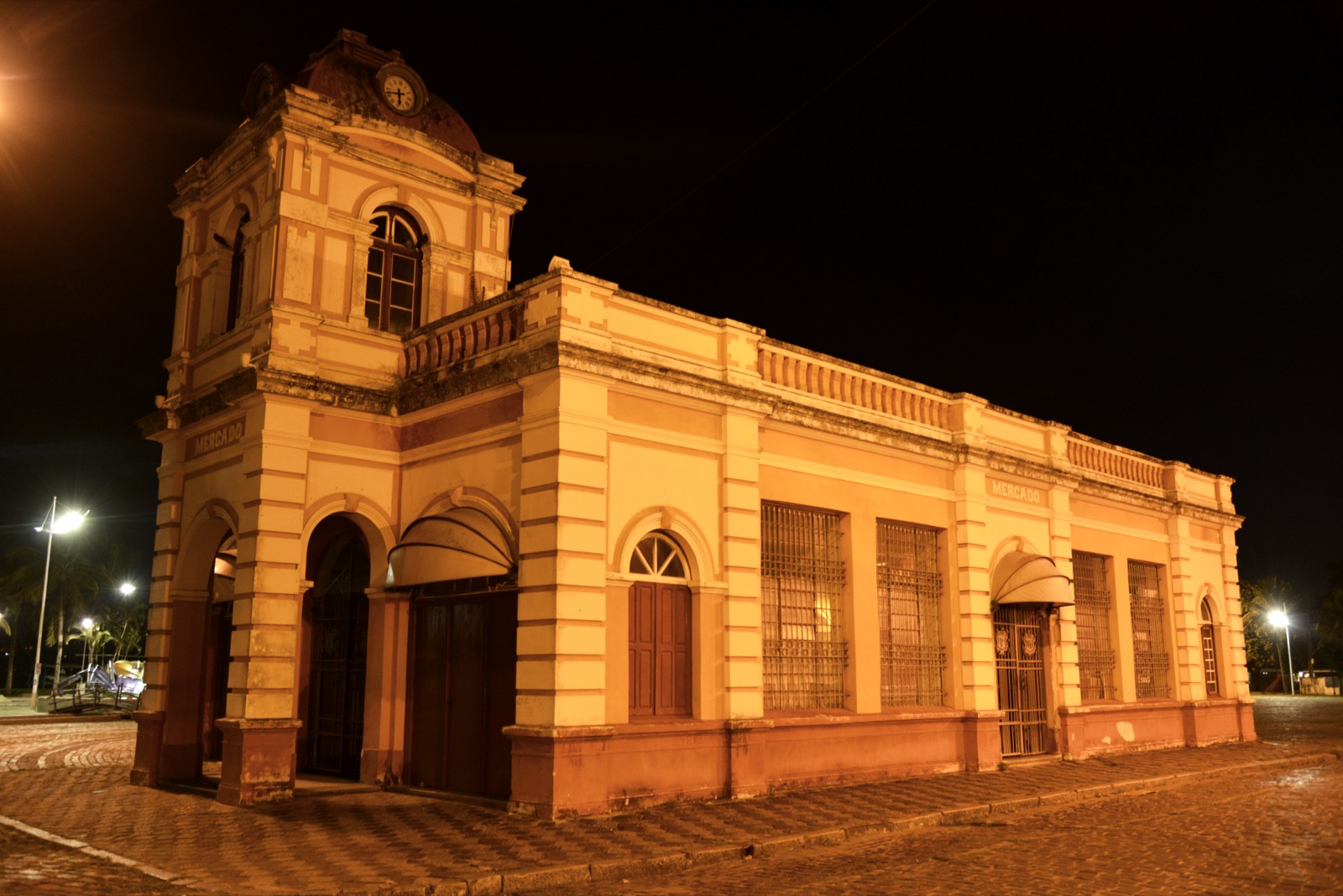 Feiras, artesanato e produtos locais no litoral do Paraná